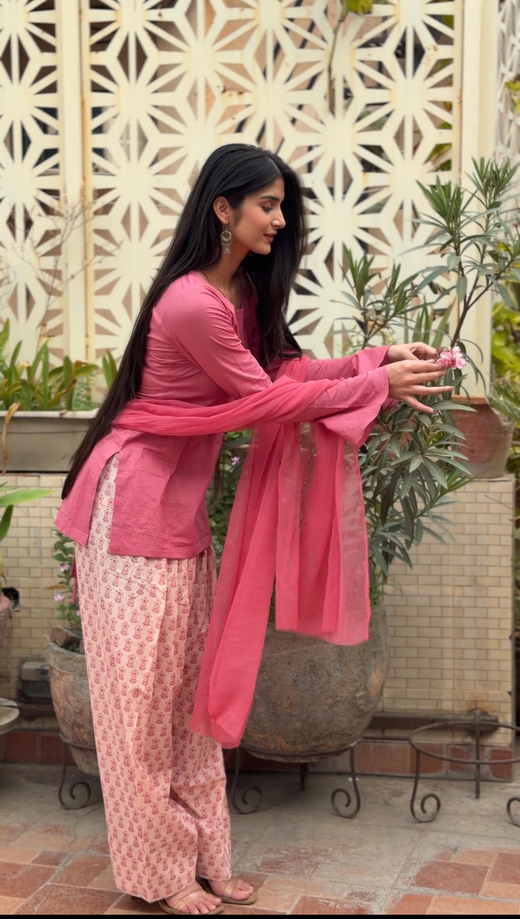 Rose Pink Cotton Kurta with Floral Farshi Shalwar & Chiffon Dupatta