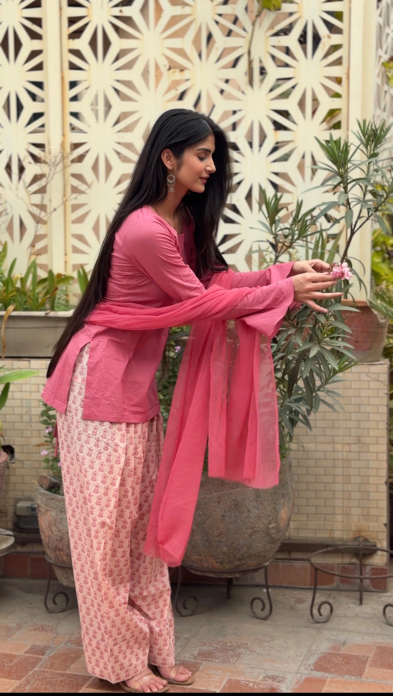 Rose Pink Cotton Kurta with Floral Farshi Shalwar & Chiffon Dupatta