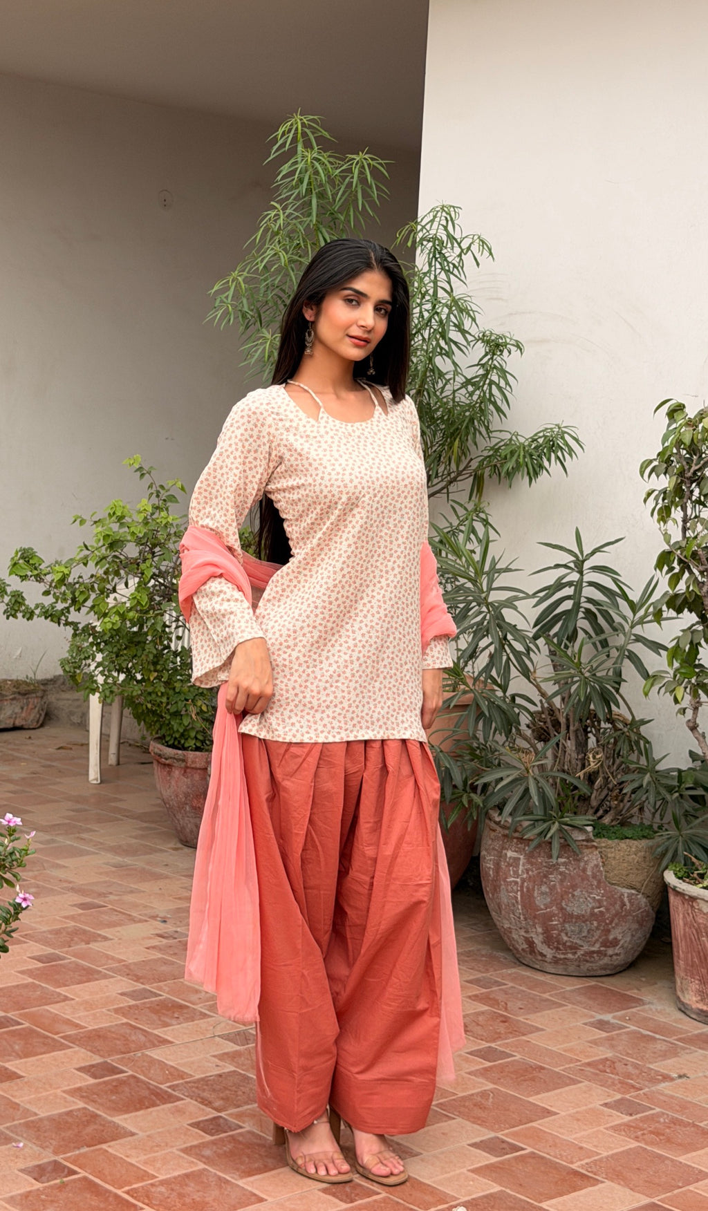 Off-White Floral Cotton Kurti with Peachy Pink Farshi Shalwar & Chiffon Dupatta
