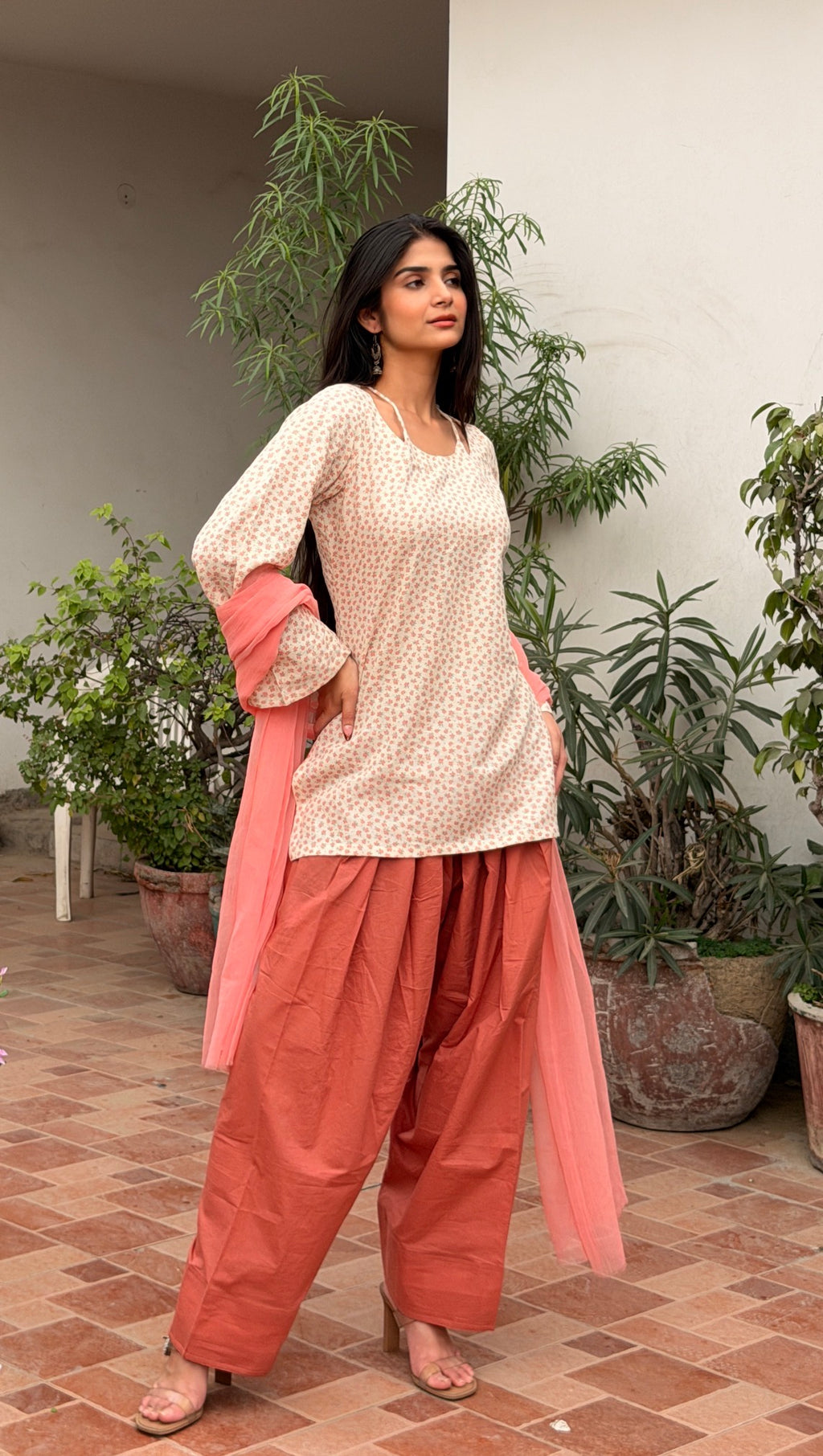 Off-White Floral Cotton Kurti with Peachy Pink Farshi Shalwar & Chiffon Dupatta