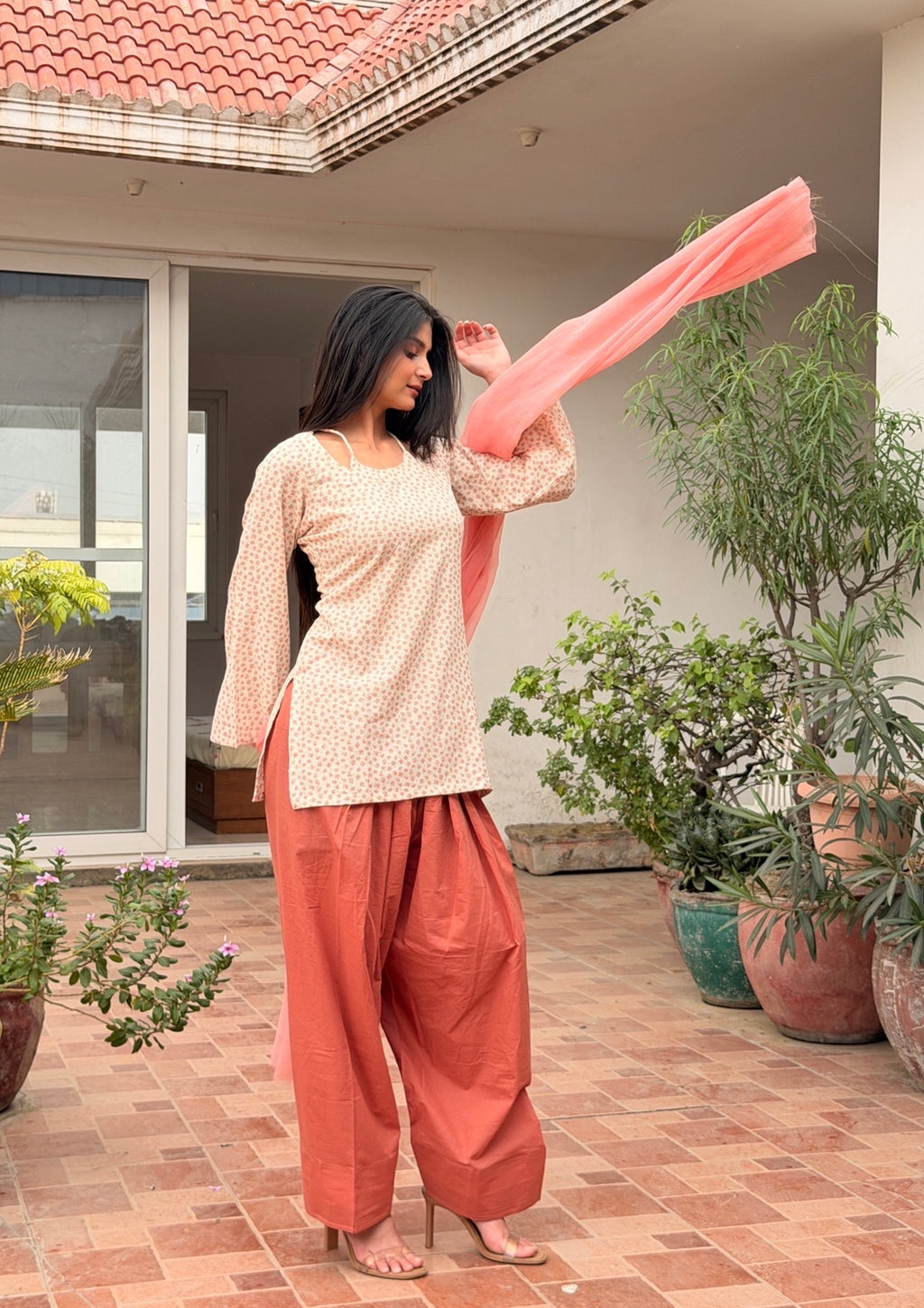 Off-White Floral Cotton Kurti with Peachy Pink Farshi Shalwar & Chiffon Dupatta