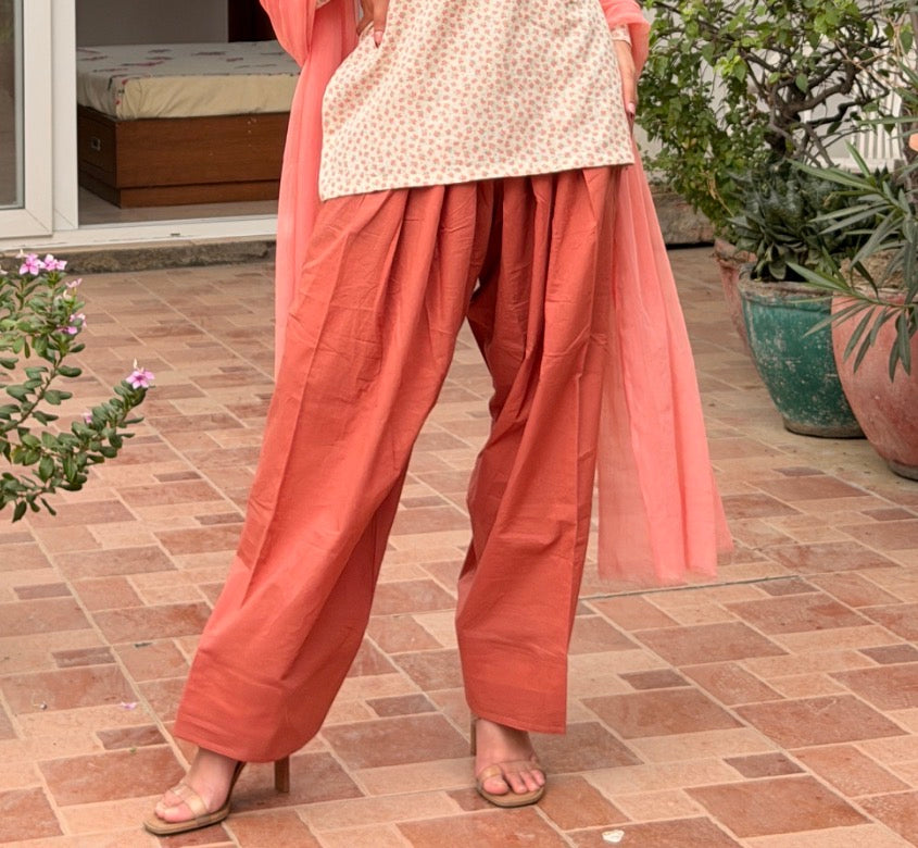 Off-White Floral Cotton Kurti with Peachy Pink Farshi Shalwar & Chiffon Dupatta