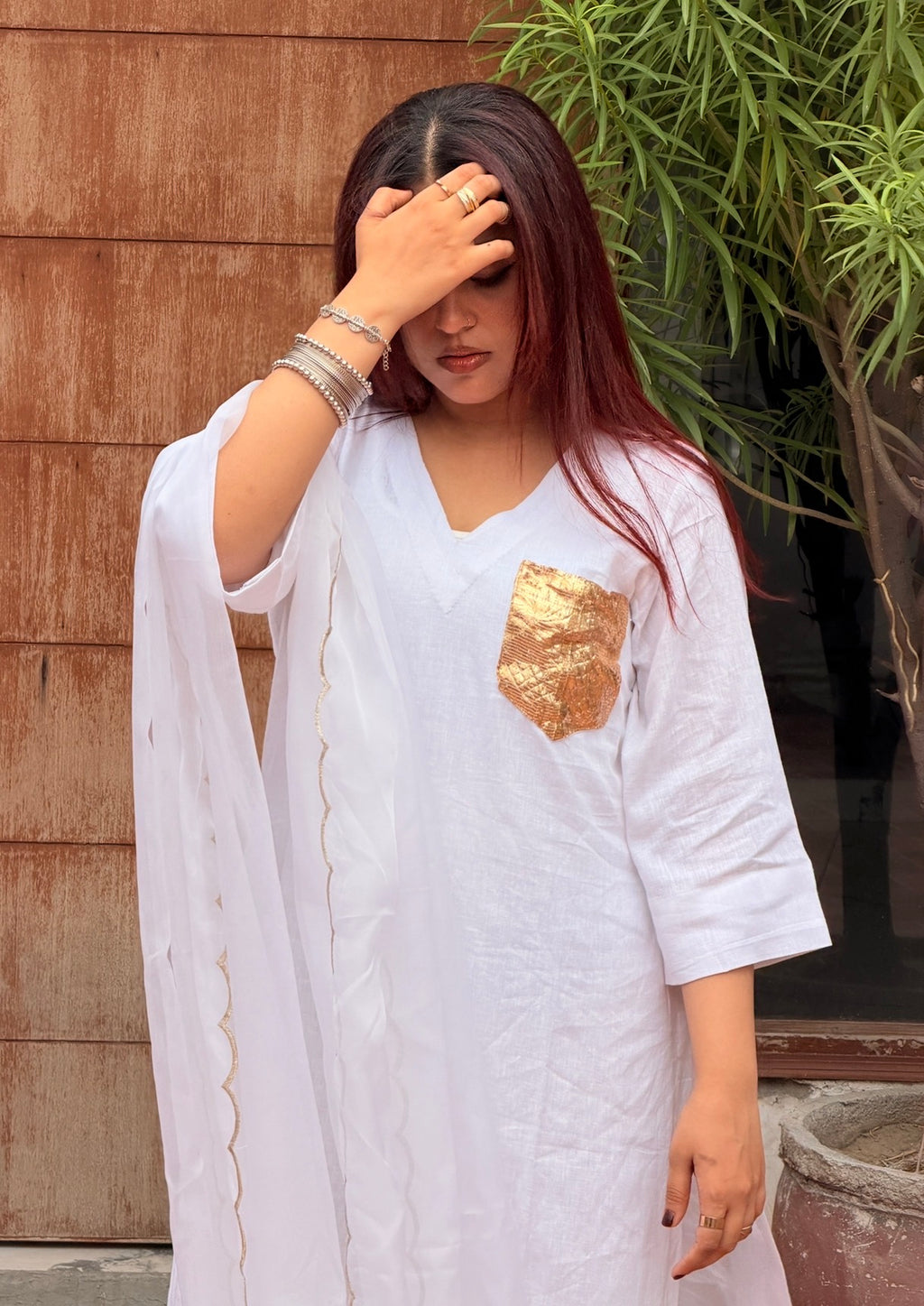 3-Piece Set — Pure White Linen Kameez with Gold Metallic Pocket, Gold Scallop Organza Dupatta & Wide Leg Trousers | ALBABS