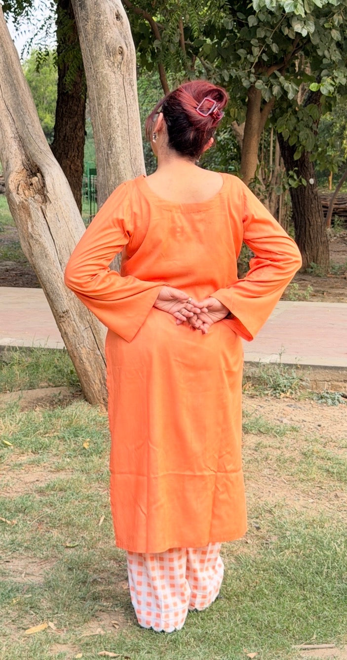 Peach 2-Piece Set — Rayon Cotton Kameez with Kangura Scallop Neck, Flared Sleeves & Gingham Straight Pants | ALBABS