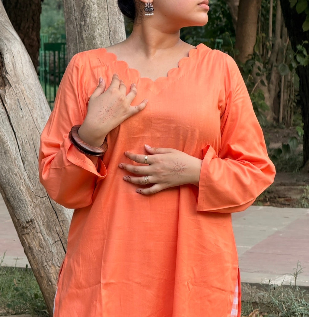 Peach 2-Piece Set — Rayon Cotton Kameez with Kangura Scallop Neck, Flared Sleeves & Gingham Straight Pants | ALBABS